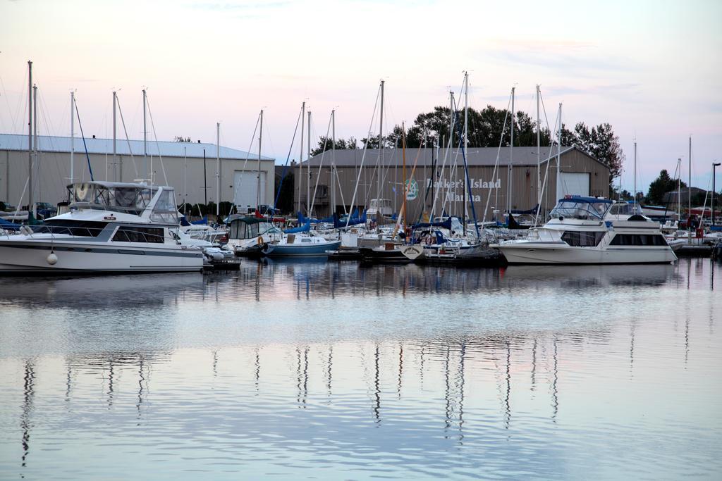 Barkers Island Inn Resort & Conference Center Superior Exteriör bild